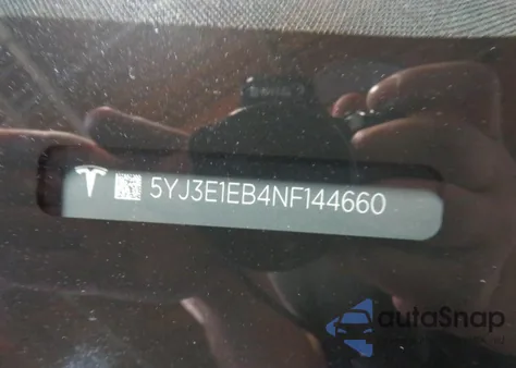 5YJ3E1EB4NF144660